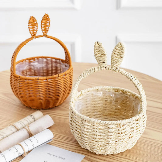 Handflätad korg med handtag – Påskdekoration för äggjakt och fest